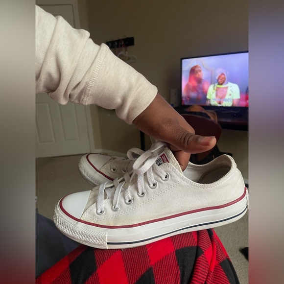 Low Top Converse - Picture 3 of 4